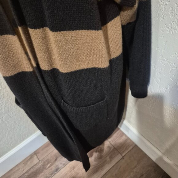 Colorblock Hooded Cardigan - Picture 2 of 5